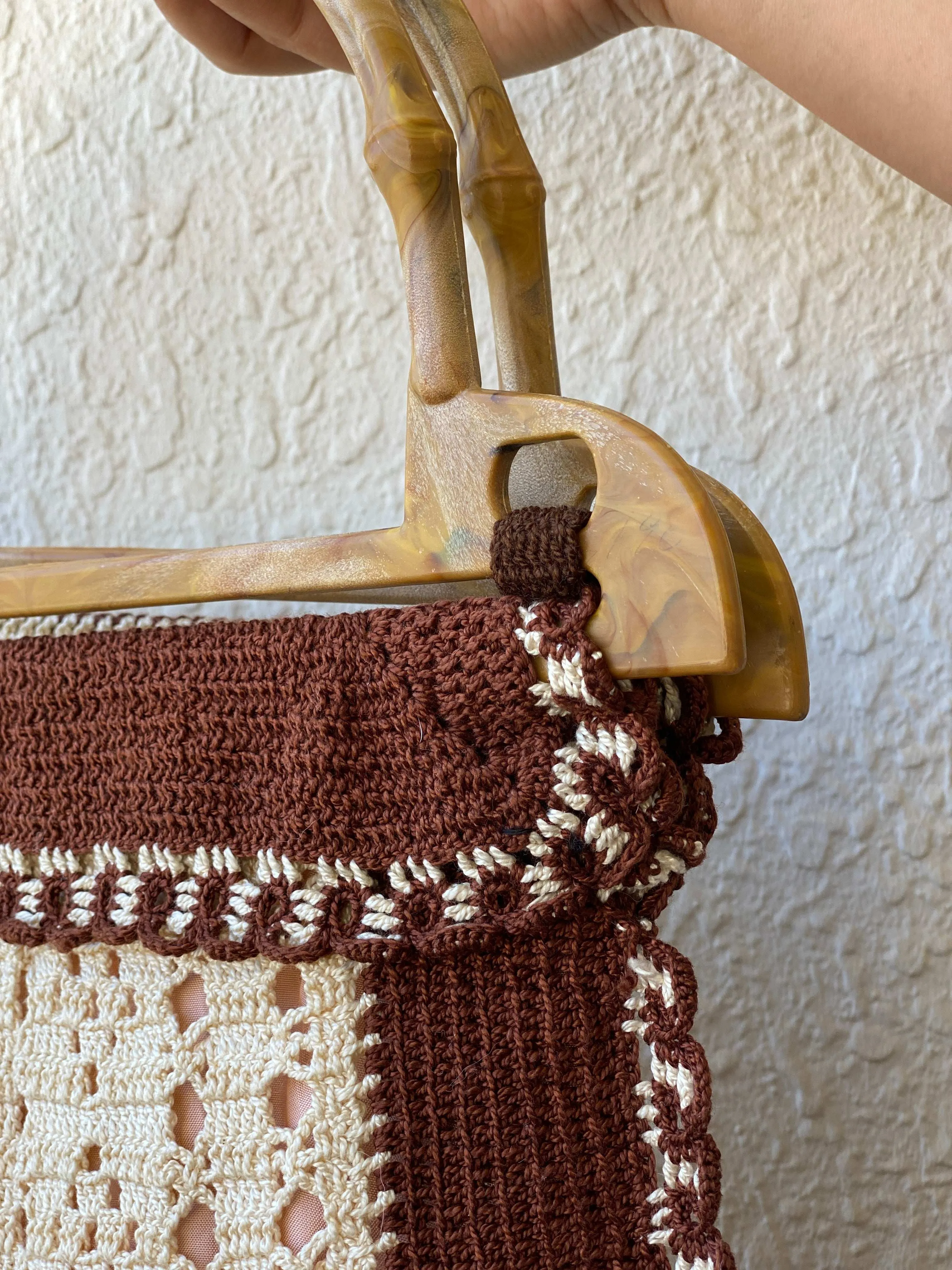 Vintage Crochet Wooden Handle Beach Handbag