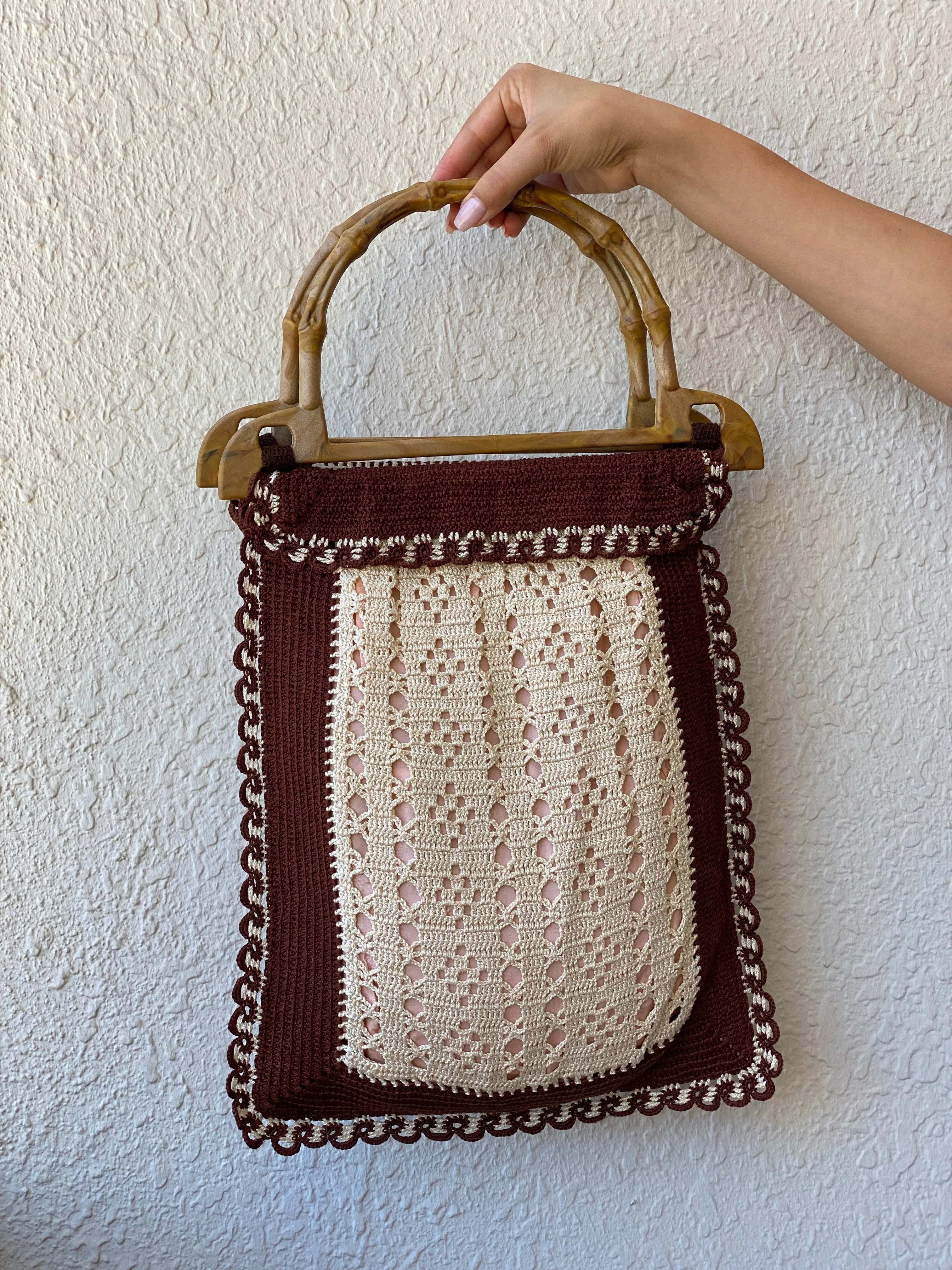 Vintage Crochet Wooden Handle Beach Handbag